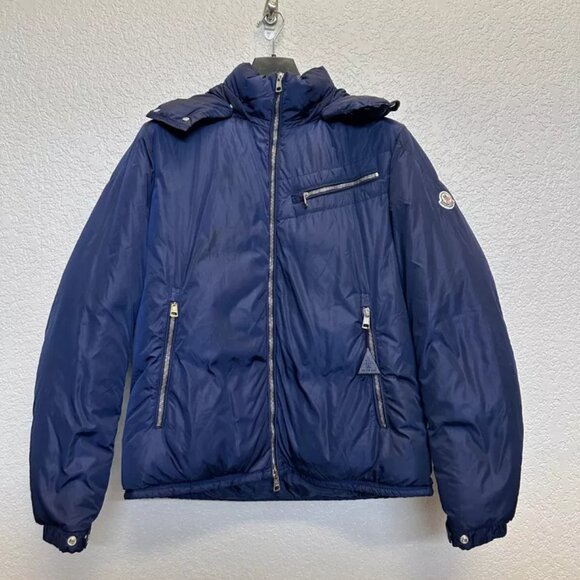 Moncler Women Puffer Down Jacket w/ Hood Blue size 3, Chest 40" Good Condition